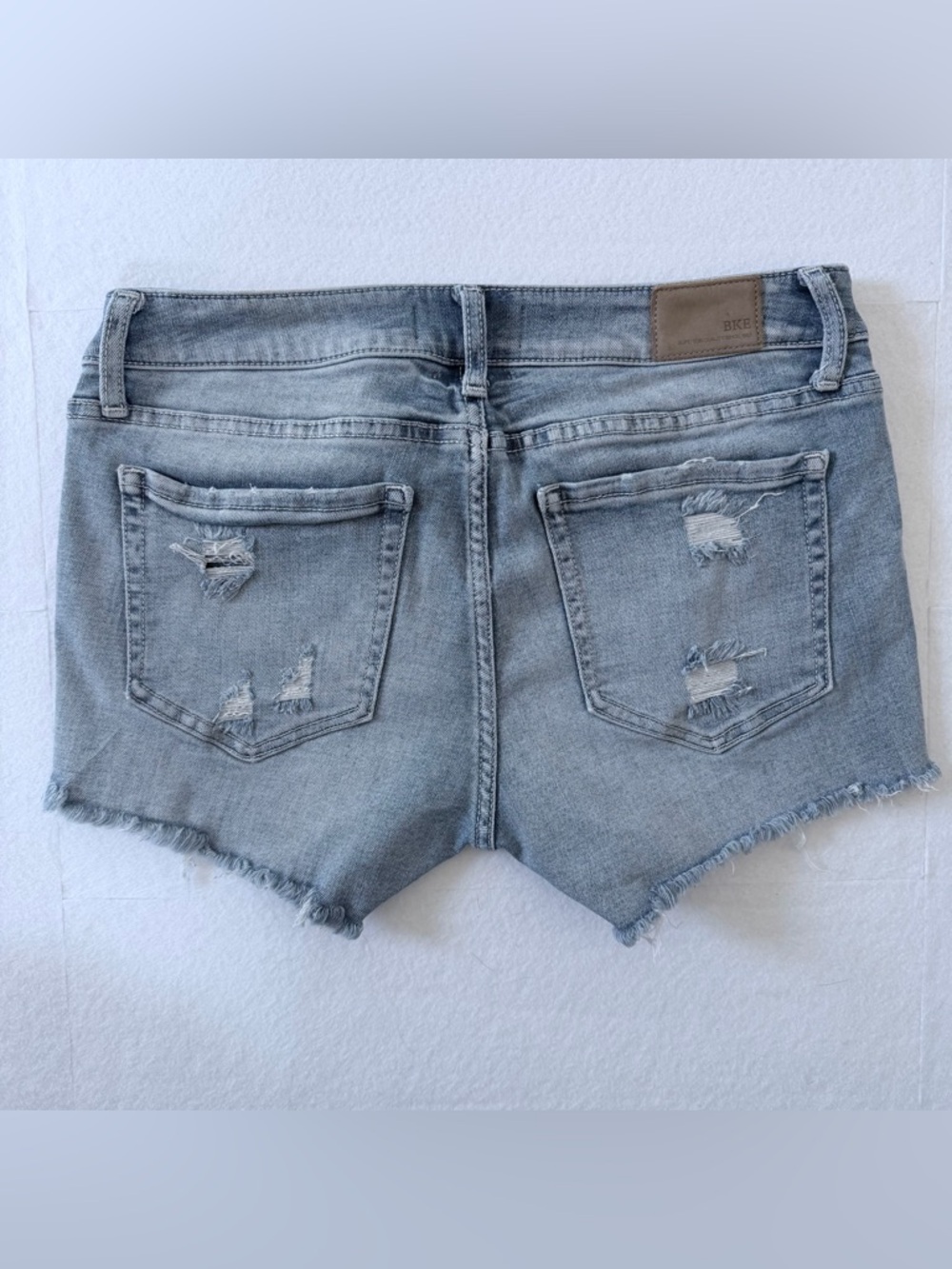 BKE Stella Light Wash Slim Fit Low Rise Denim Shorts - Picture 2 of 12
